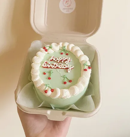Illustration de présentation d’un bento cake décoré